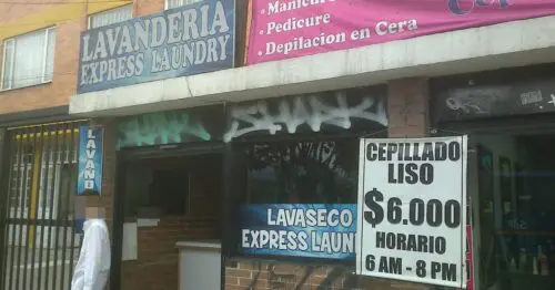 LAVANDERIA EXPRESS LAUNDRY LAVANDERIA EXPRESS LAUNDRY